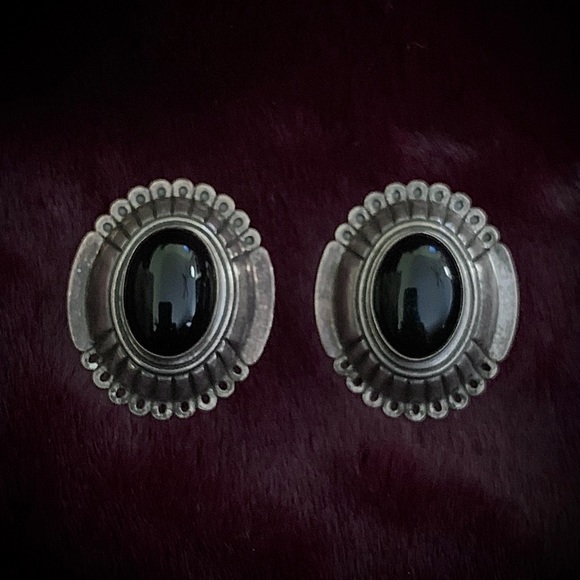 Vintage Jewelry - Onyx Concho Sterling Vintage Skyway earrings